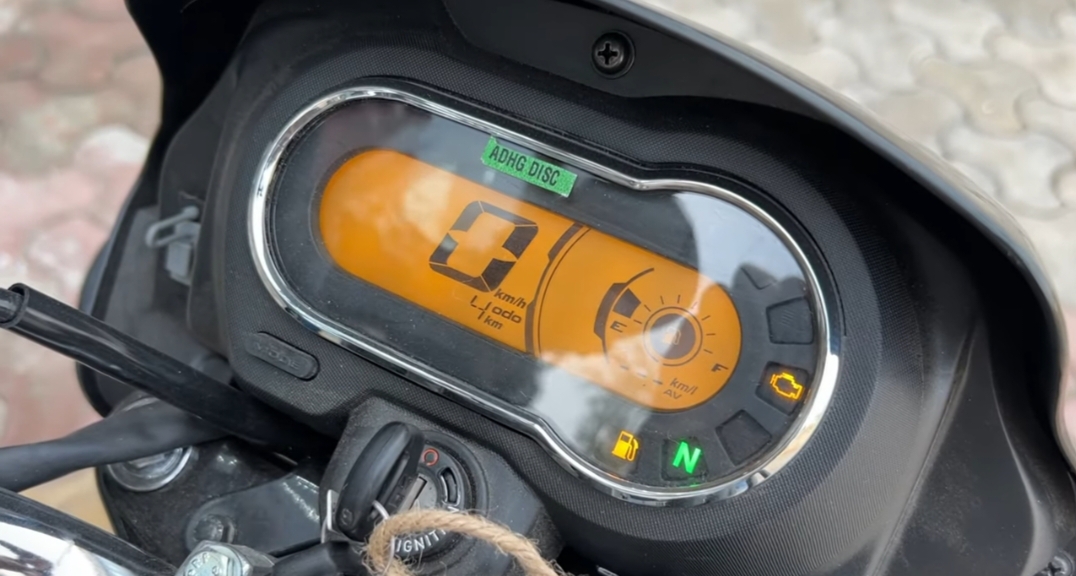 splendor plus BS6 ब्लैक कलर मॉडल