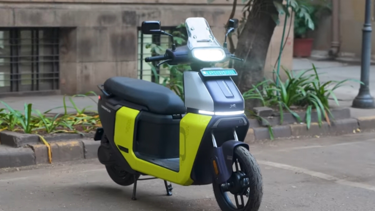 TVS Orbiter V1 Electric Scooter Launch Price 49999 and 158KM Range