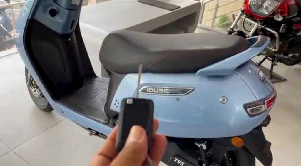 TVS iQube S