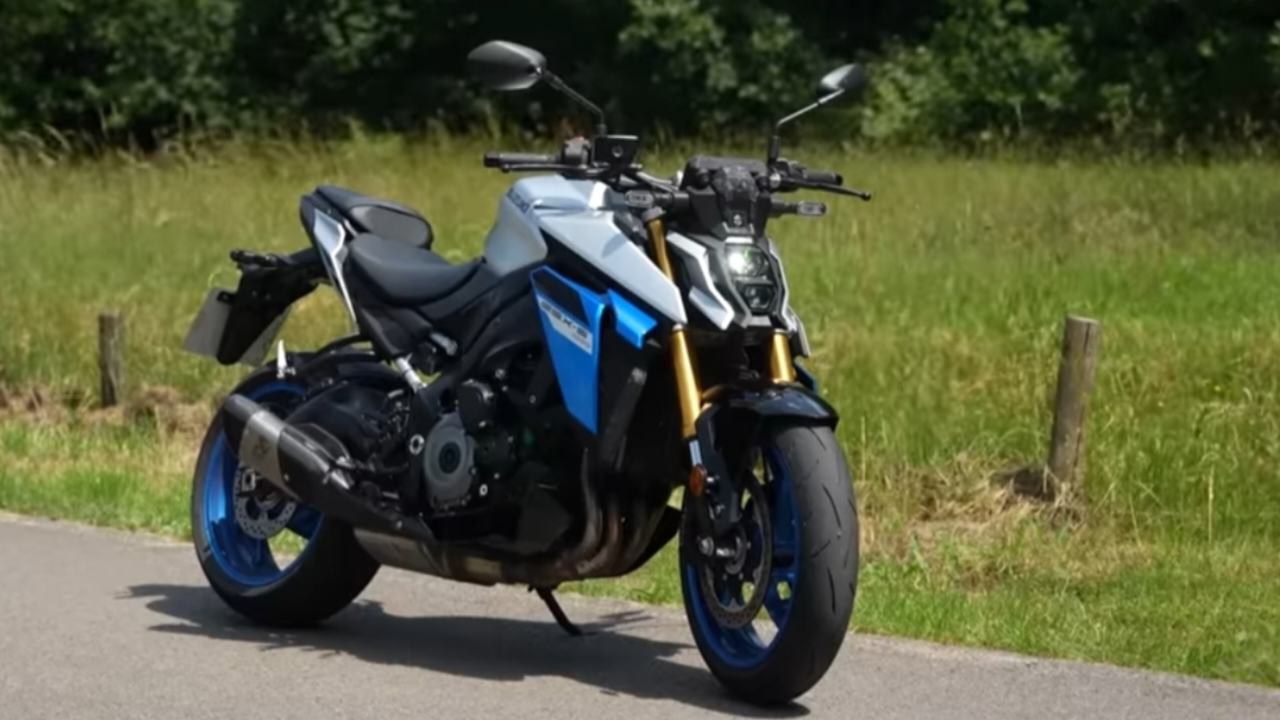 Suzuki GSX-S1000 front robotic stacked LED headlight design